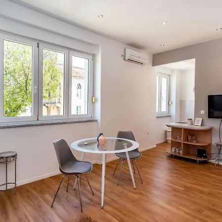 Jader Apartment *
